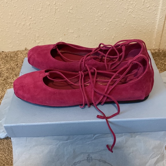 Authentic Prada lace up ballet flat - Picture 3 of 10